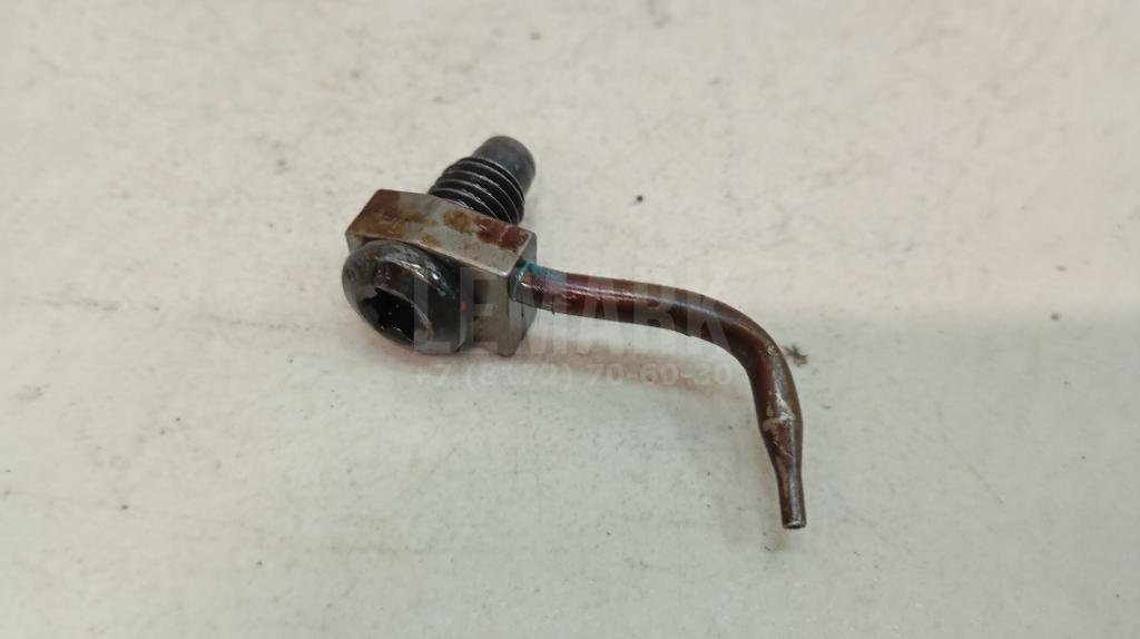 Форсунка масляная для  Audi A4 [B9] 2015