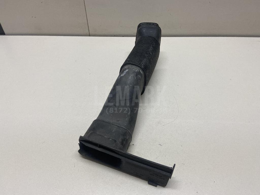 Патрубок воздушного фильтра