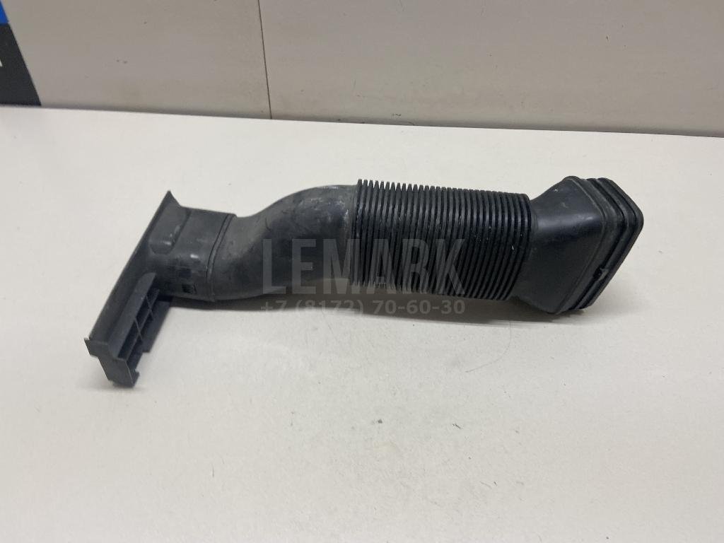 Патрубок воздушного фильтра