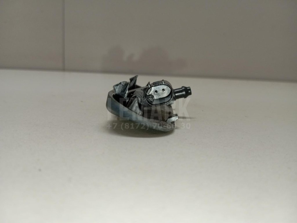 Форсунка омывателя лобового стекла