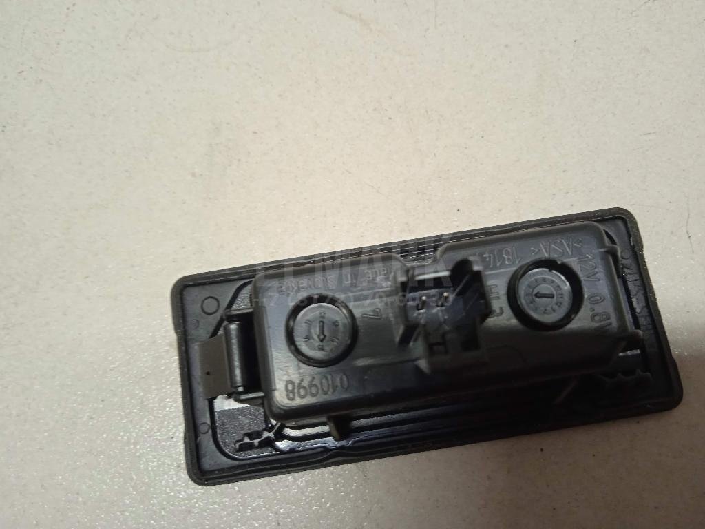 Фонарь подсветки номера