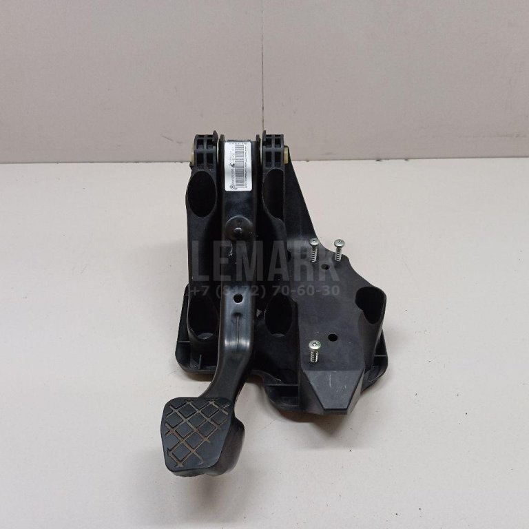 Педаль тормоза