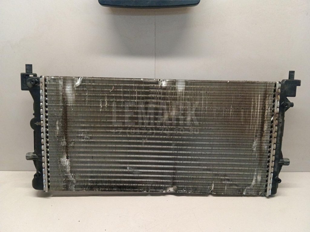 Радиатор основной