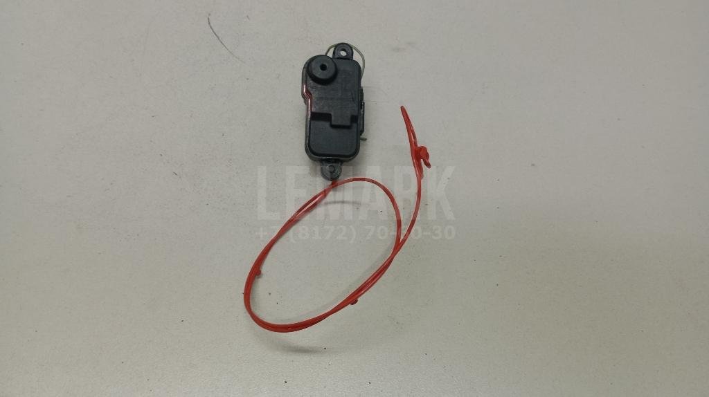 Активатор замка крышки бензобака
