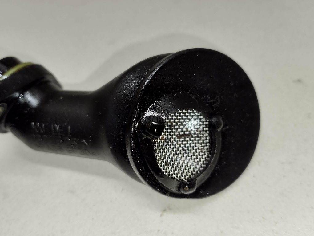 Маслозаборник