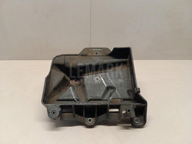 Крепление АКБ (корпус/подставка)