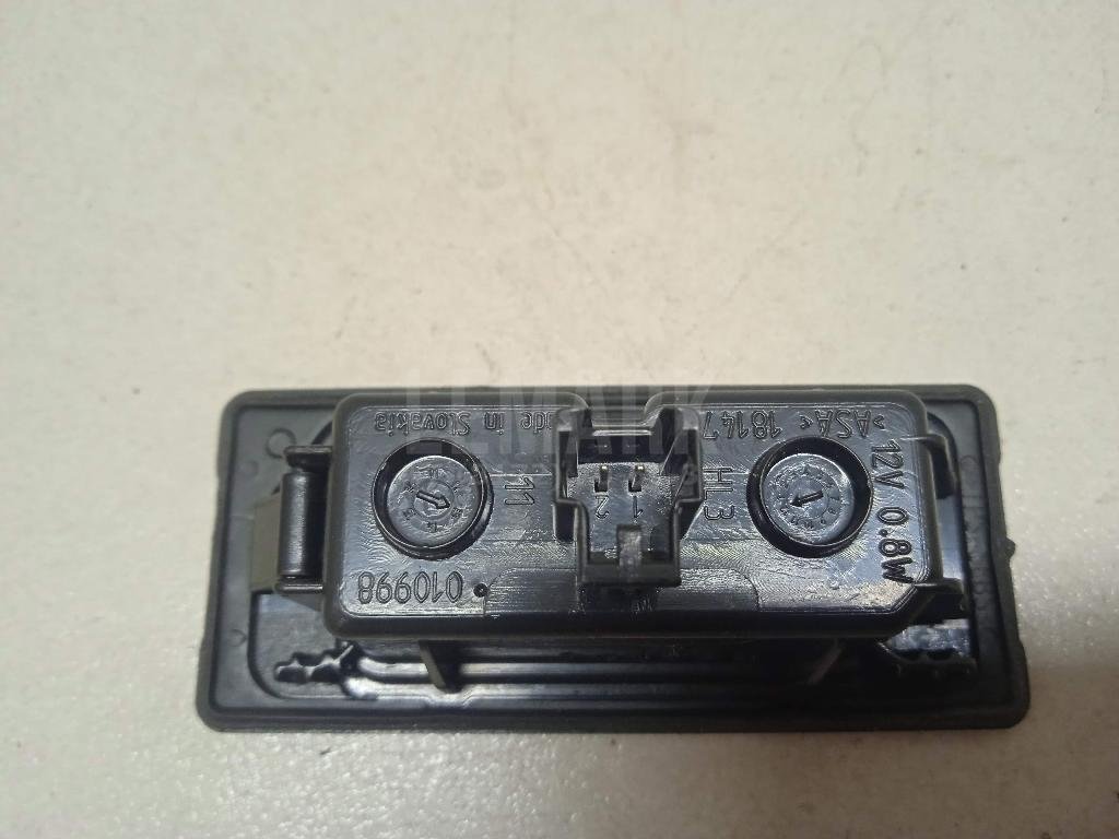 Фонарь подсветки номера