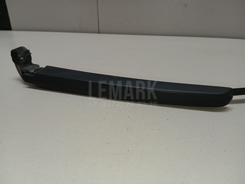 Поводок стеклоочистителя заднего