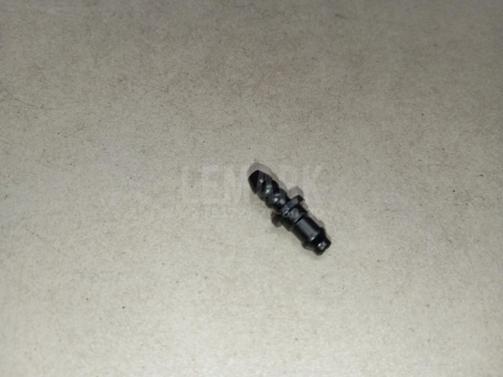 Переходник шланга омывателя