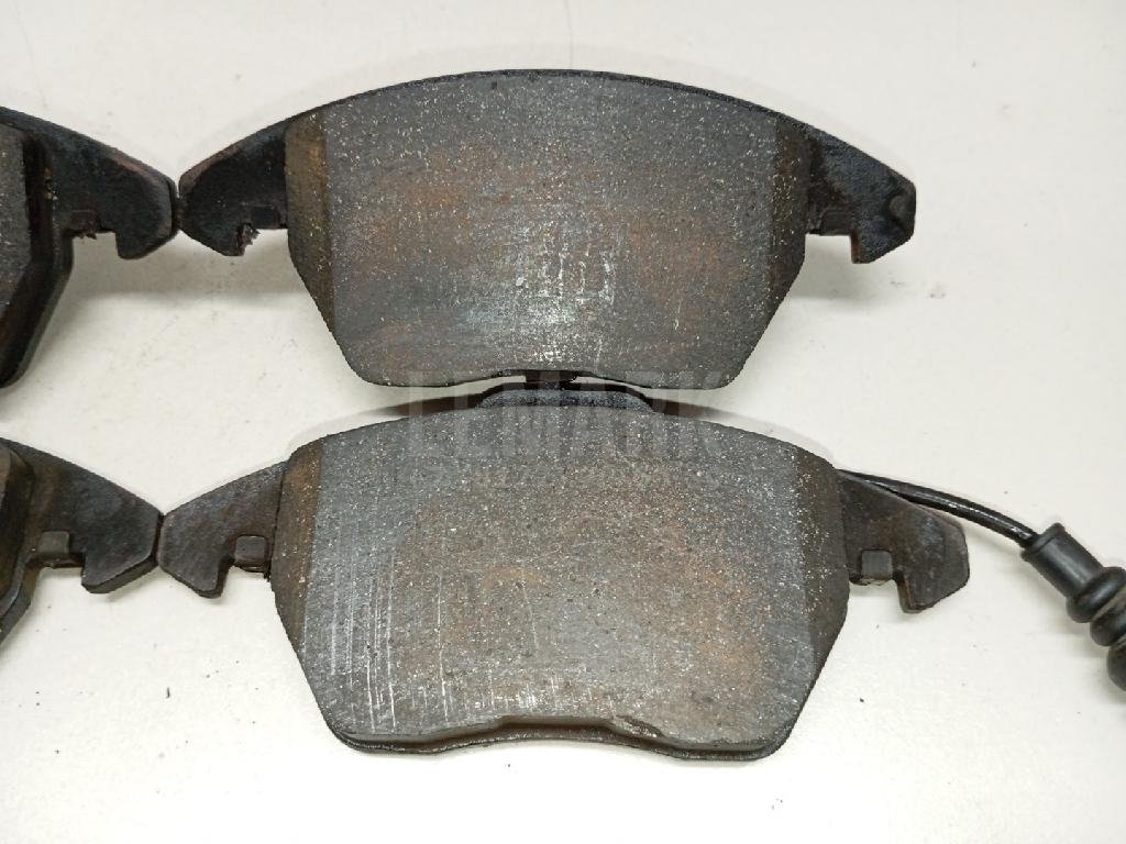 Колодки тормозные передние к-кт