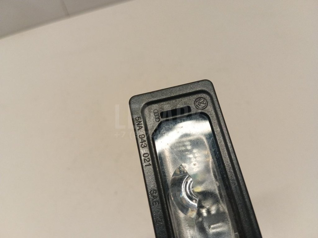 Фонарь подсветки номера