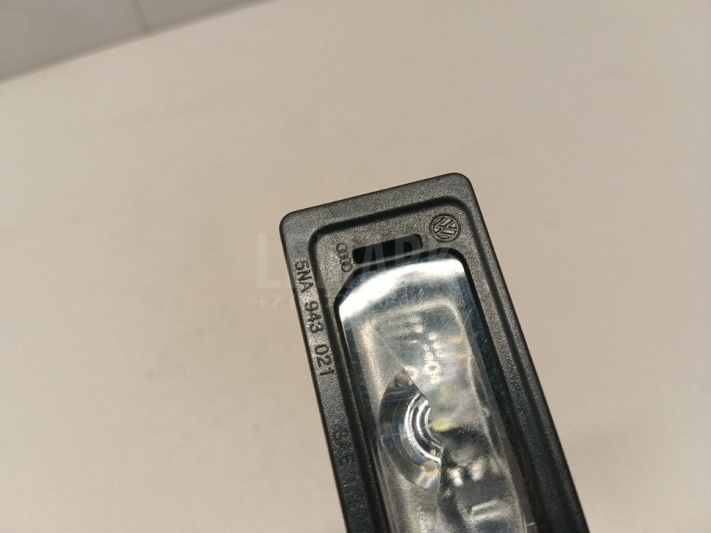 Фонарь подсветки номера для  Audi 80/90 [B4] 1991-1995