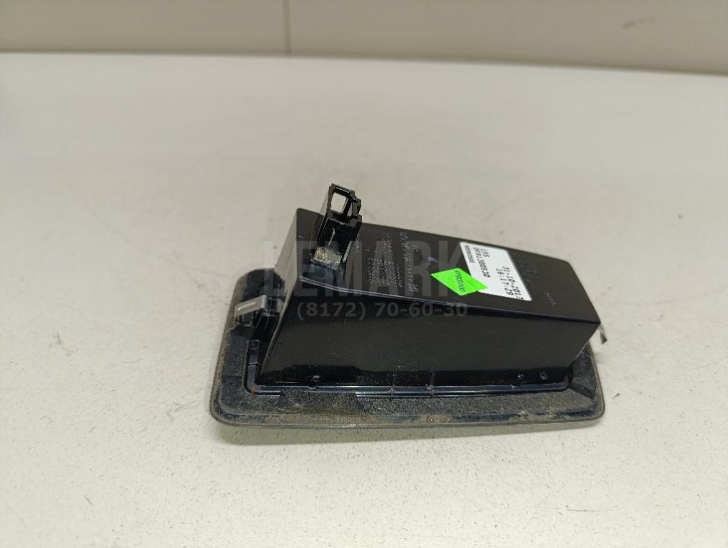 Фонарь задний внутренний правый