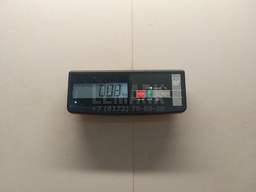 Кнопка открывания багажника