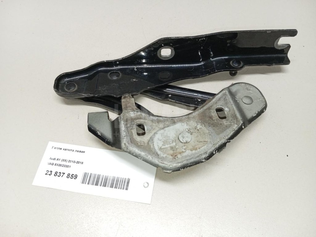 Петля капота левая