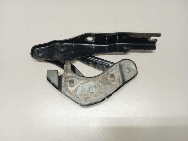 Петля капота левая