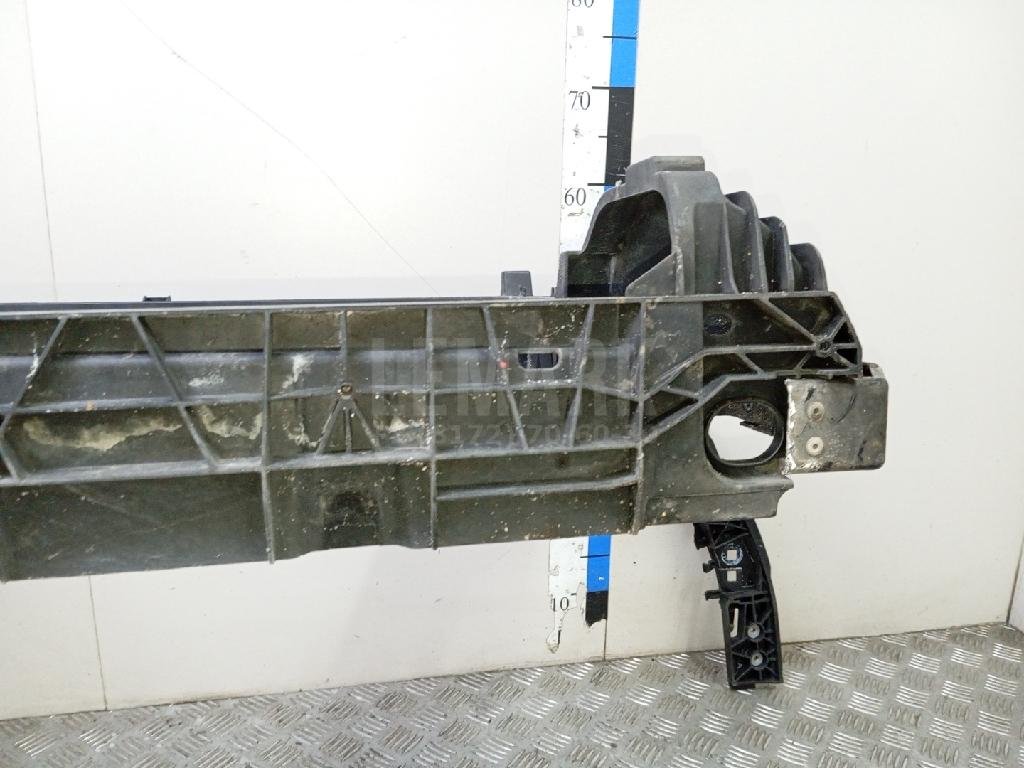 Панель передняя