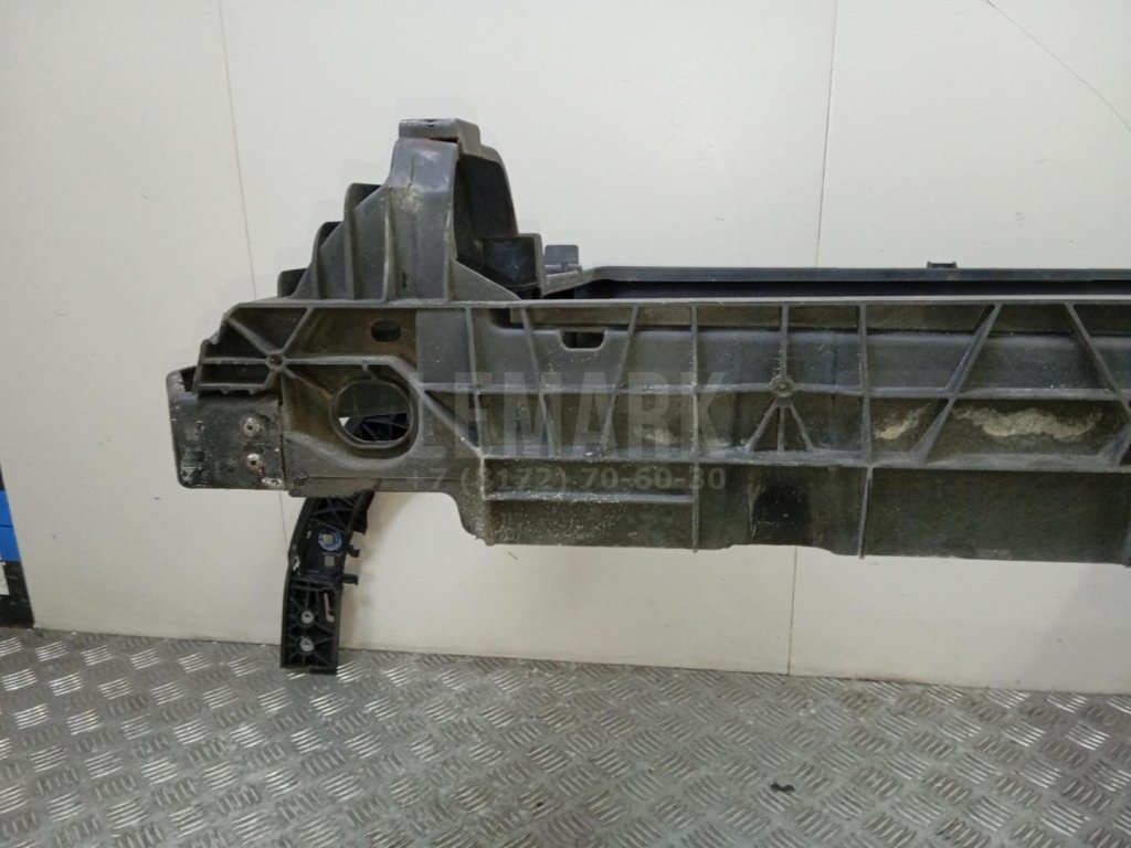 Панель передняя