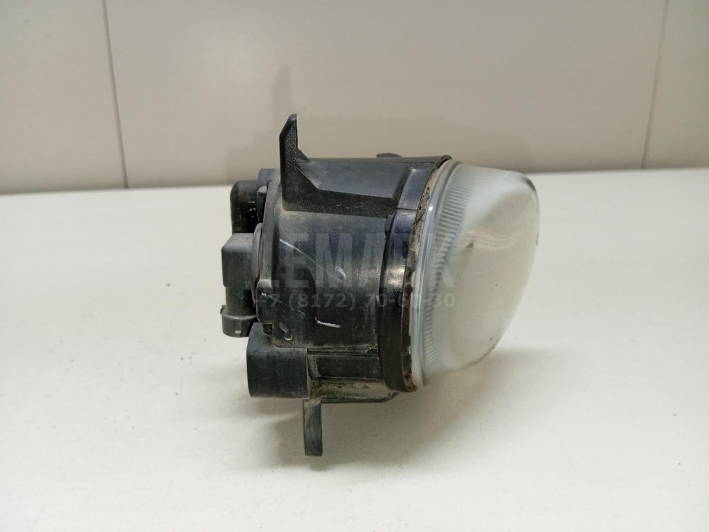 Фара противотуманная правая