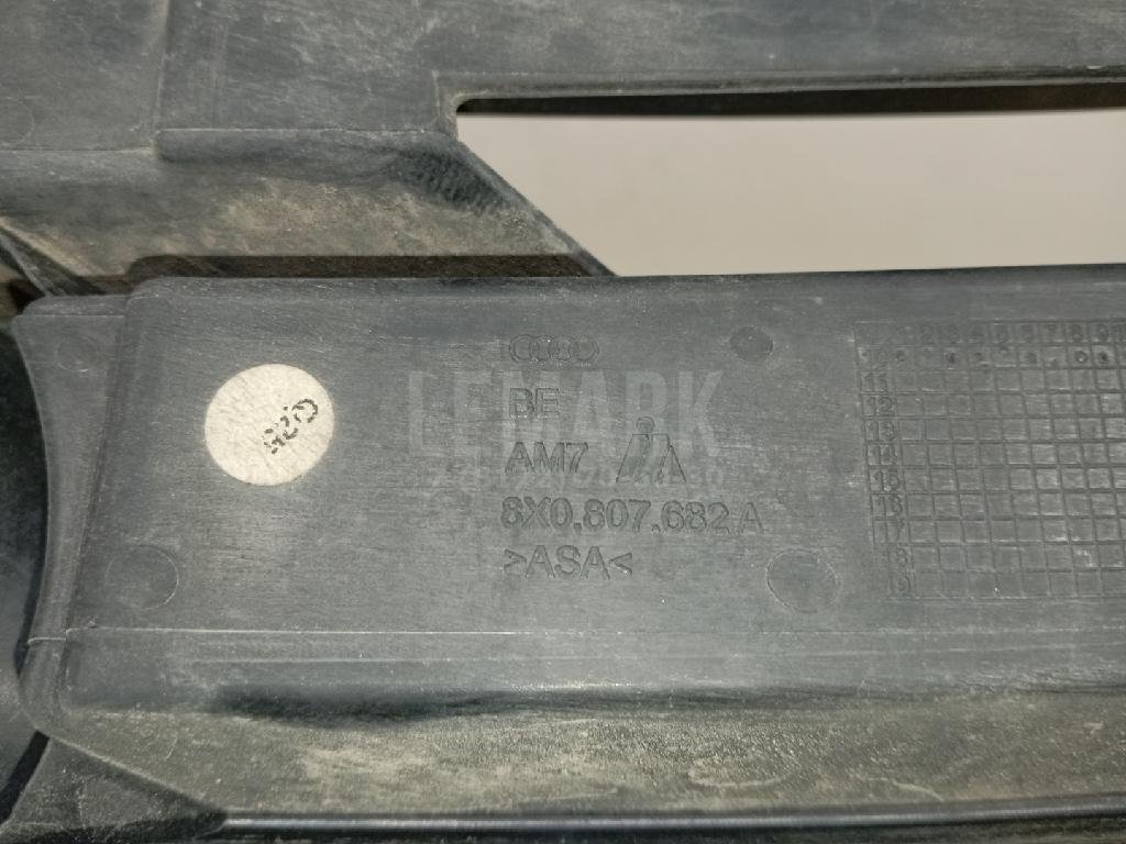 Решетка в бампер правая для  Alfa Romeo 159 2005-2011