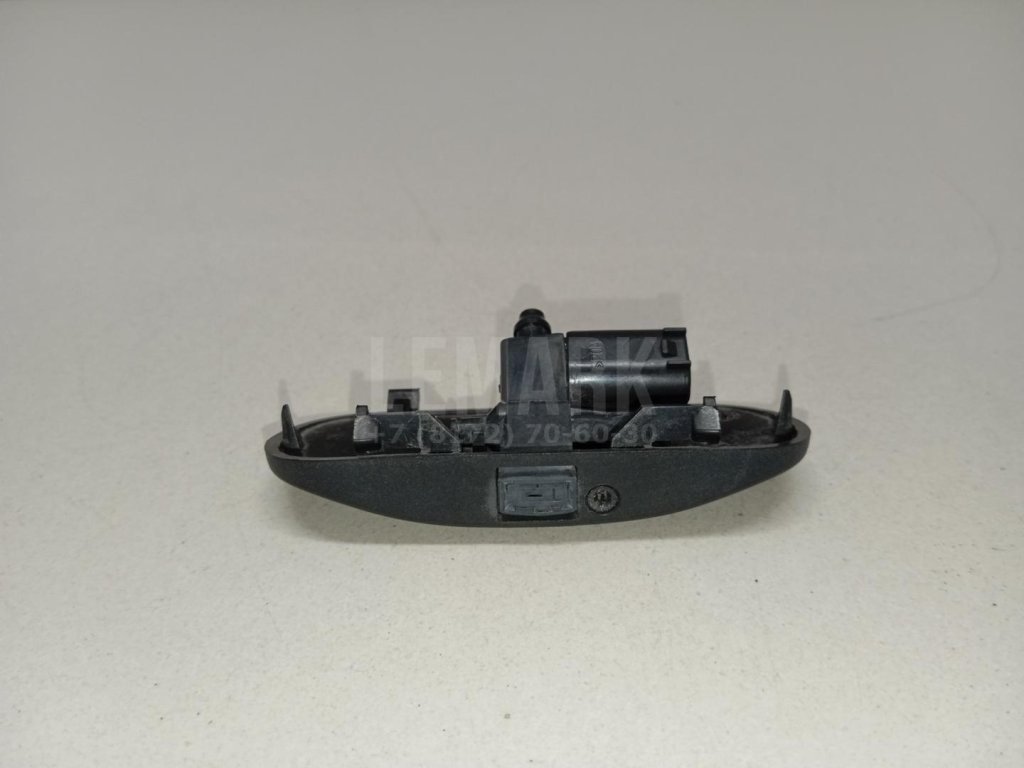 Форсунка омывателя лобового стекла