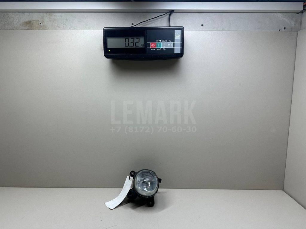 Фара противотуманная правая