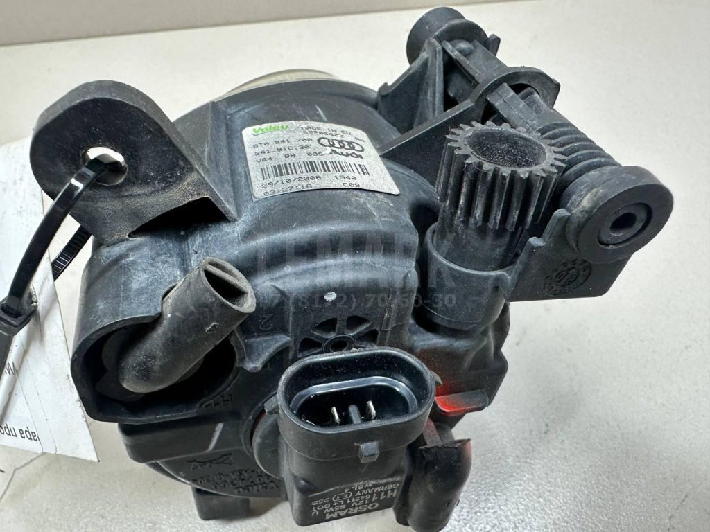 Фара противотуманная правая