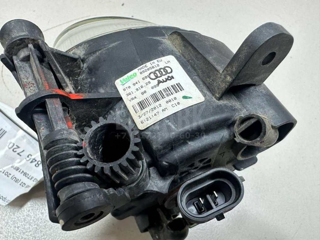 Фара противотуманная левая