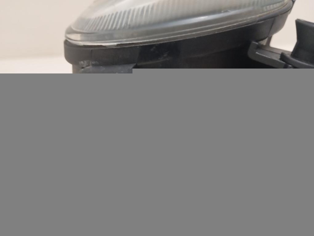 Фара противотуманная правая