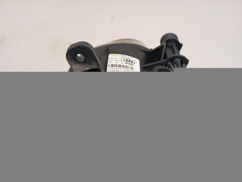 Фара противотуманная правая