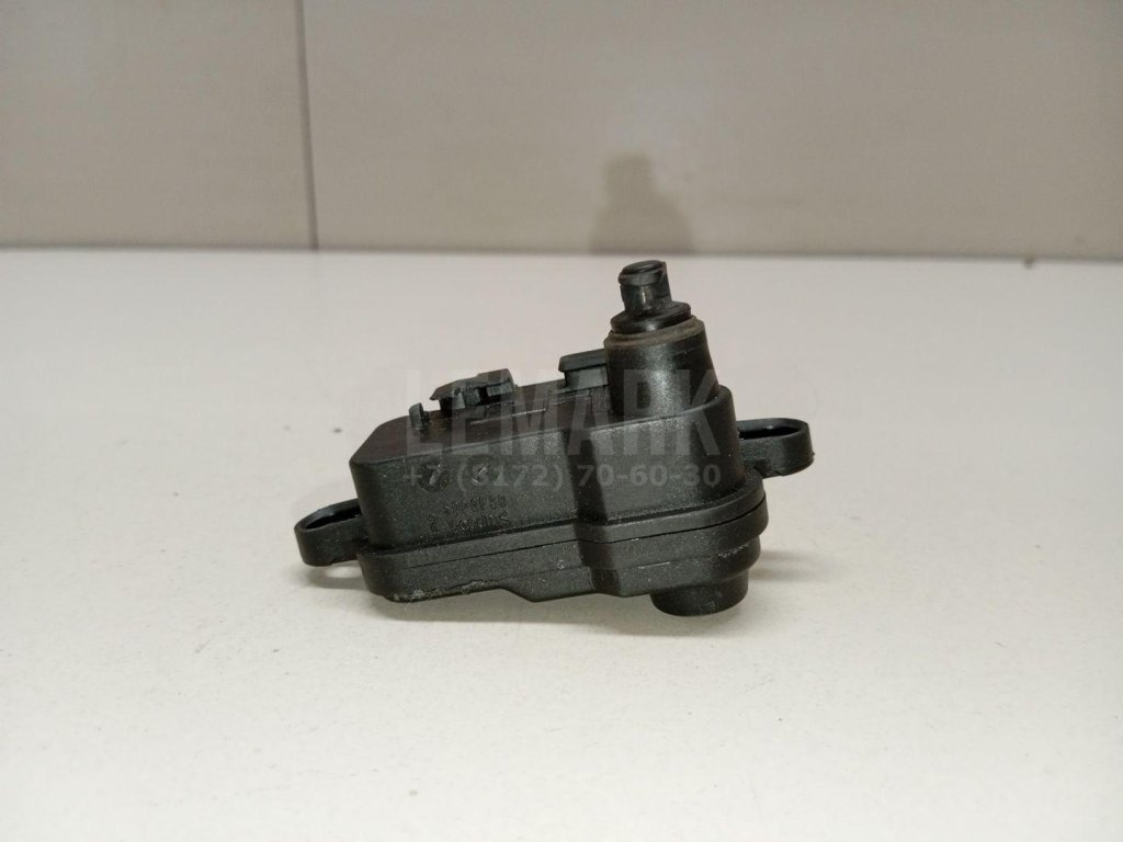 Активатор замка крышки бензобака