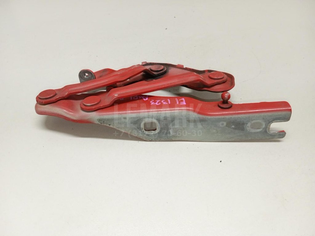 Петля капота левая