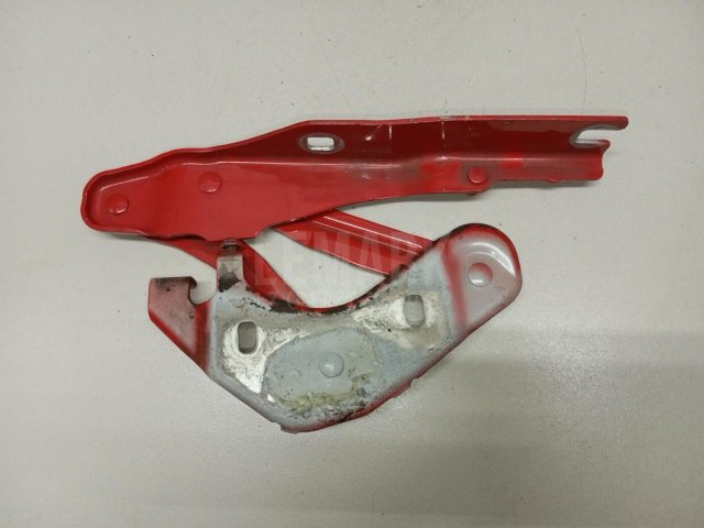 Петля капота левая