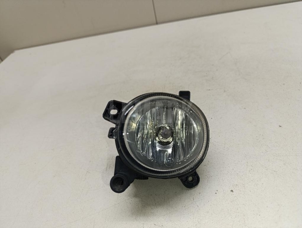Фара противотуманная левая