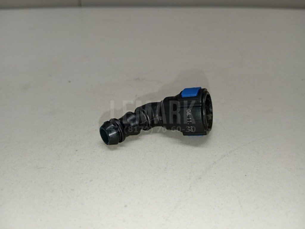 Штуцер трубки омывателя