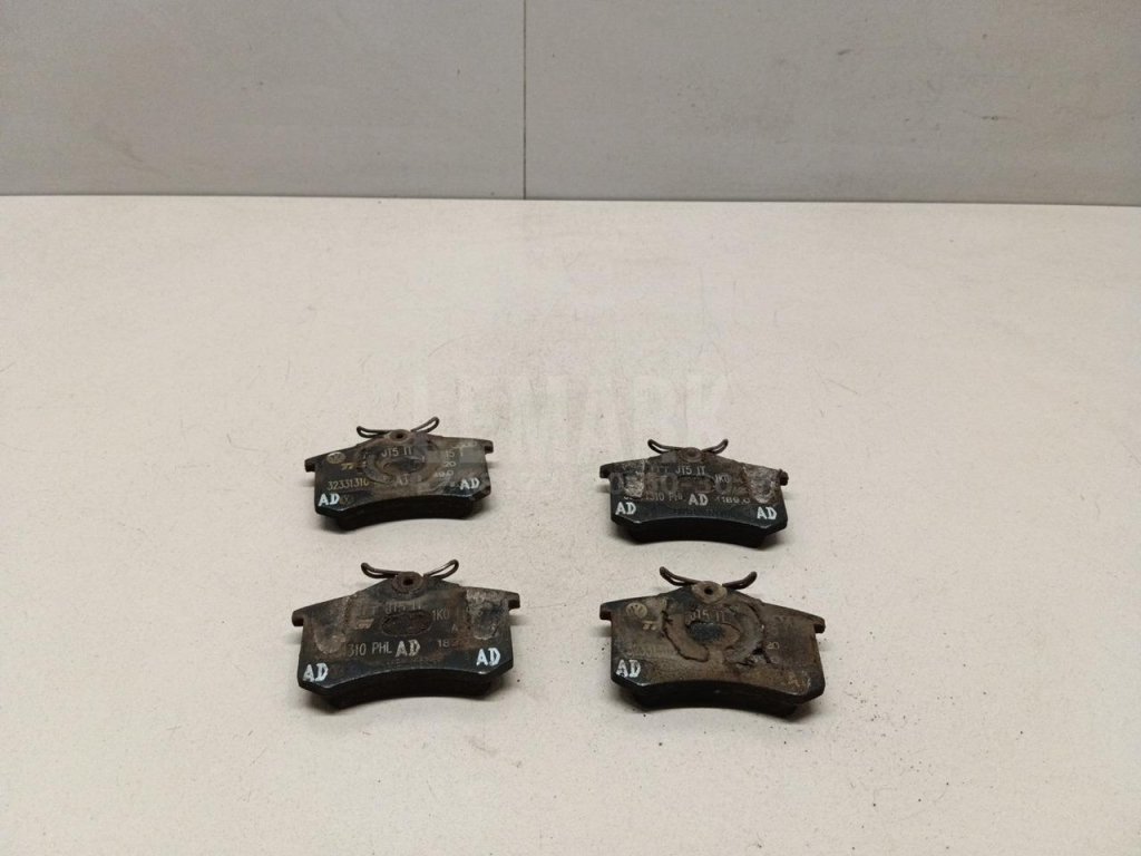 Колодки тормозные задние дисковые к-кт