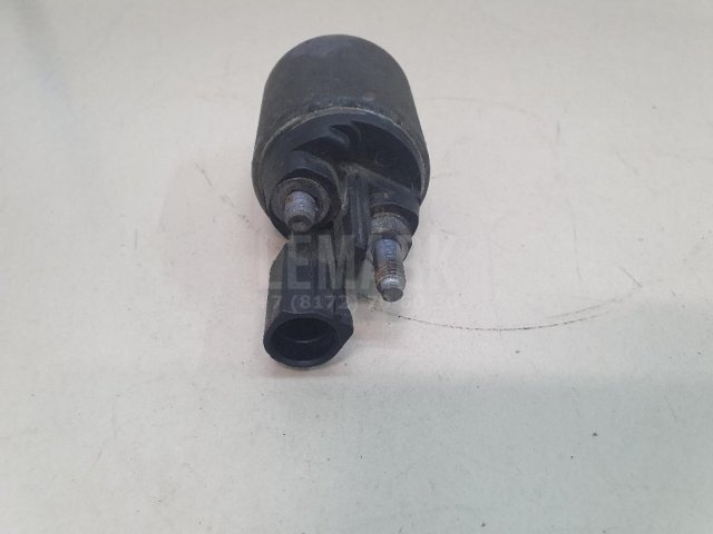 Реле втягивающее