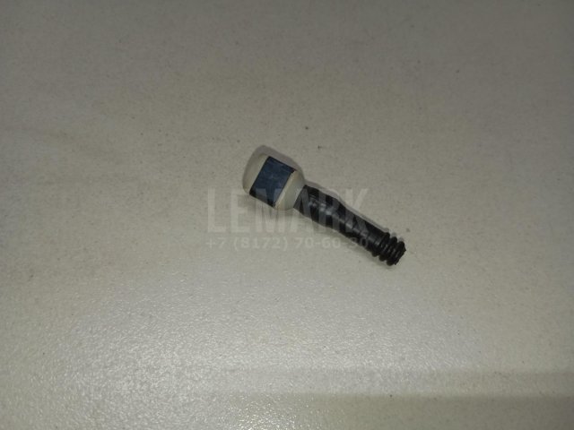 Штуцер трубки омывателя