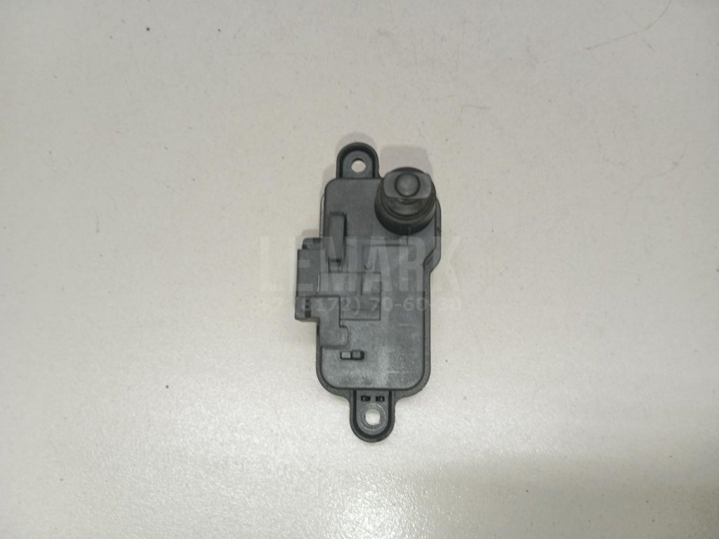 Активатор замка крышки бензобака