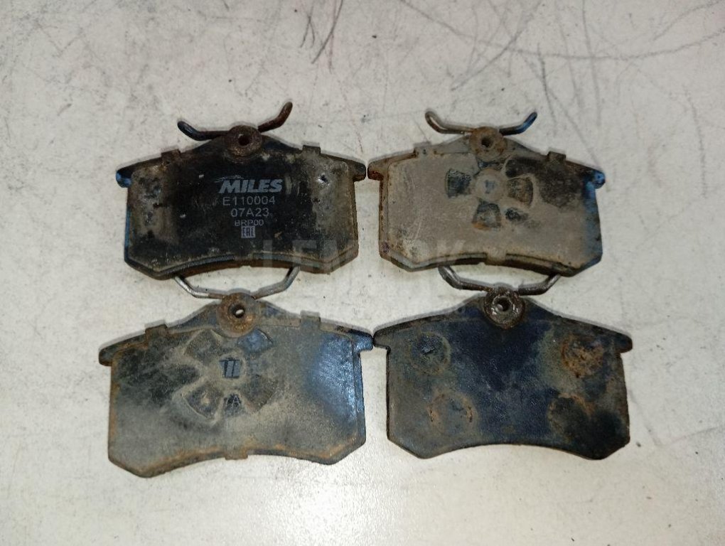 Колодки тормозные задние дисковые к-кт