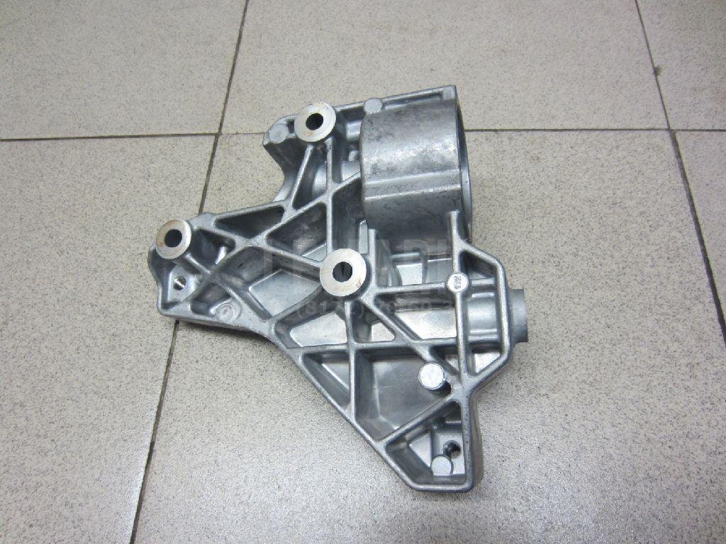 Кронштейн генератора