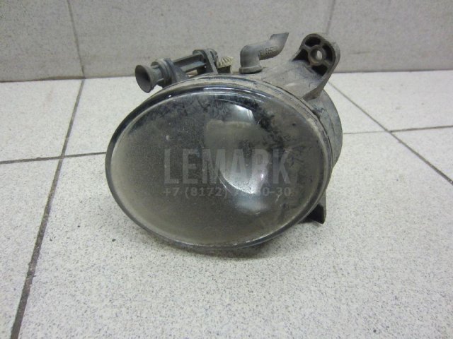Фара противотуманная правая