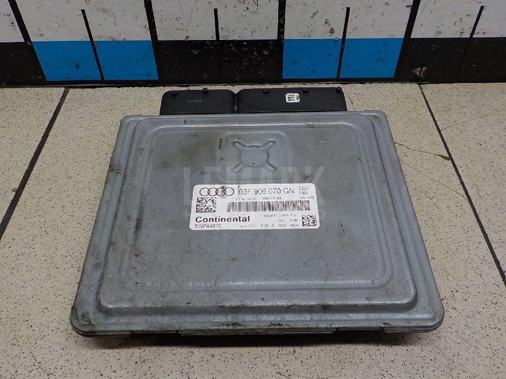 Блок управления двигателем