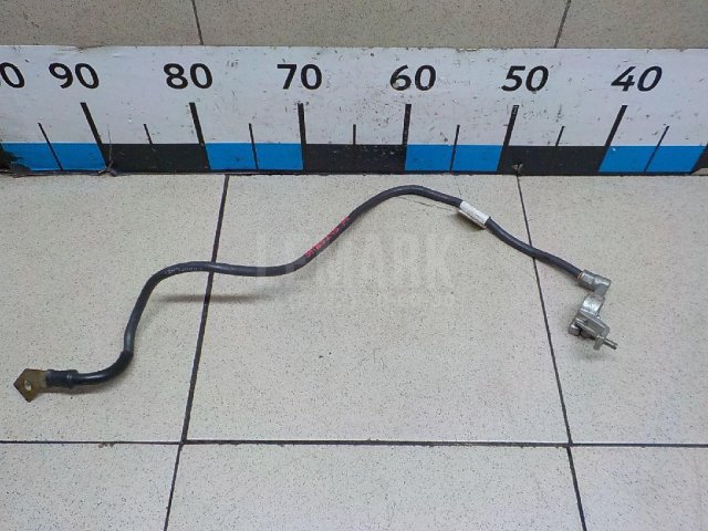 Клемма аккумулятора минус