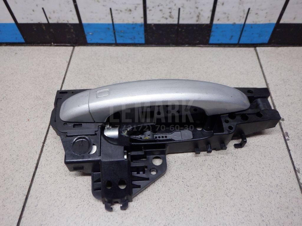 Ручка двери передней наружная правая