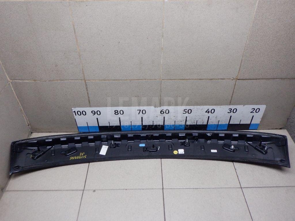 Спойлер (дефлектор) багажника