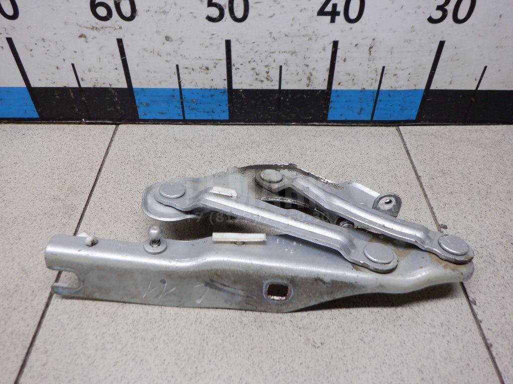 Петля капота правая