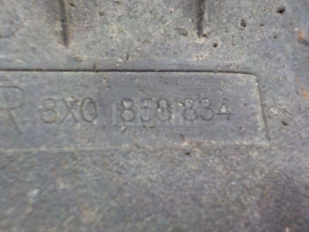 Брызговик задний правый