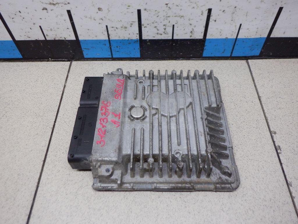 Блок управления двигателем