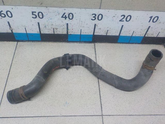 Патрубок радиатора